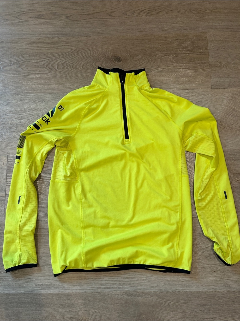 Reebok Light Top